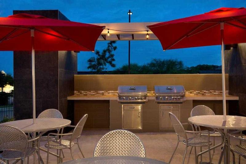 Home2 Suites By Hilton Edison Bagian luar foto